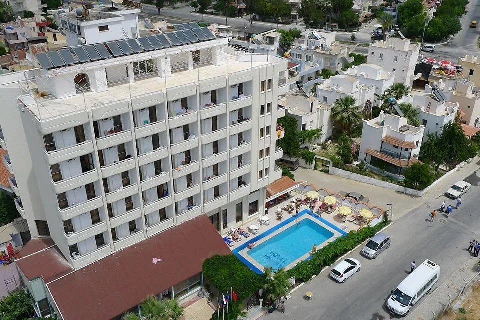 Minay Hotel Plus Kusadasi 3*,